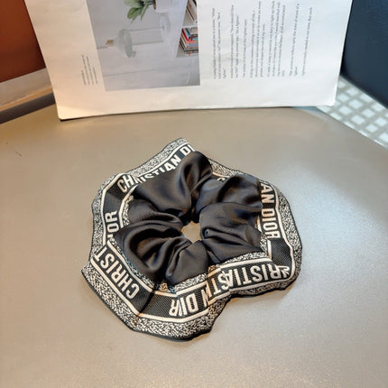 DIOR 26S SCRUNCHIE IN BLACK SILK 505268