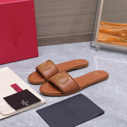VALENTINO 26S FLAT SLIDE SANDALS IN CARAMEL BROWN CALFSKIN