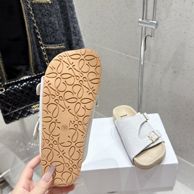 LOEWE 26S EASE SLIDE IN WHITE SUEDE