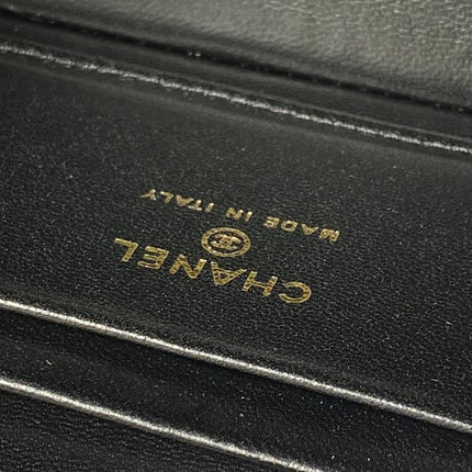 CHANEL 26S VANITY CASE 19 IN BLACK LIZARD-EMBOSSED LEATHER