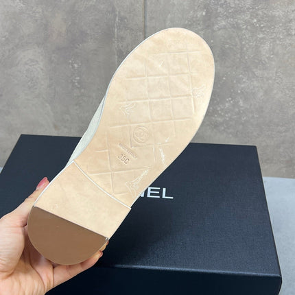 CHANEL 26S LOAFERS IN IVORY WHITE CANVAS WITH QUILTED FLAP & CHAIN CC LOGO
