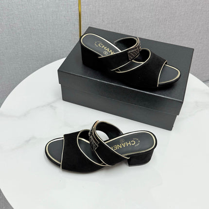 CC DOUBLE-STRAP HEELS 25S IN BLACK SUEDE