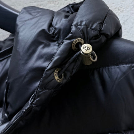 MONCLER 26S HOODED DOWN PUFFER JACKET 835