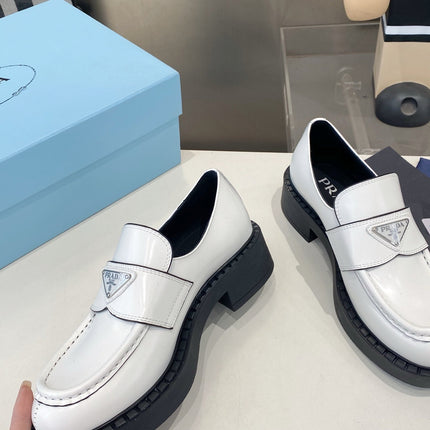 PRADA 26S LOAFERS IN WHITE CALFSKIN WITH LOGO