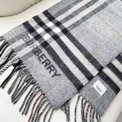 BURBERRY 26S SCARF 210 IN CASHMERE 515977