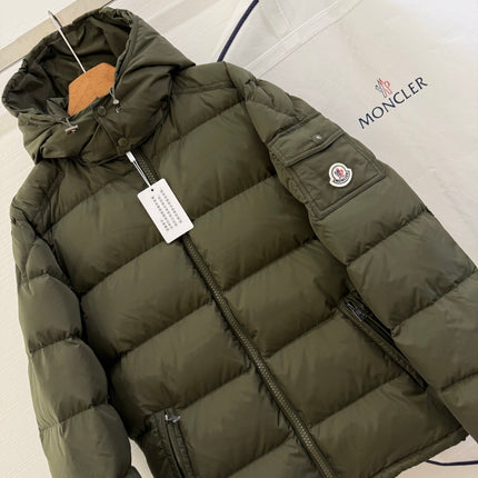 MONCLER 25S SHORT HOODED PUFFER JACKET 325