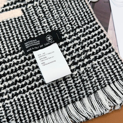 CHANEL 26S SCARF 195 IN CASHMERE 504535