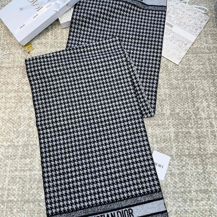 DIOR 26S SCARF 200 IN CASHMERE 513722