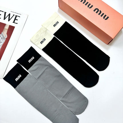 MIUMIU 26S CREW SOCKS 403668 (1 BOX)