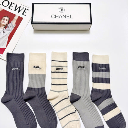 CHANEL 26S CREW SOCKS 405383 (1 BOX)