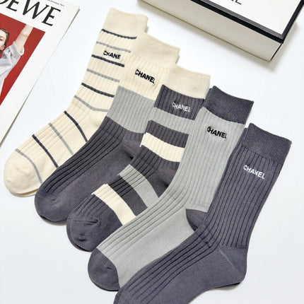 CHANEL 26S CREW SOCKS 405383 (1 BOX)
