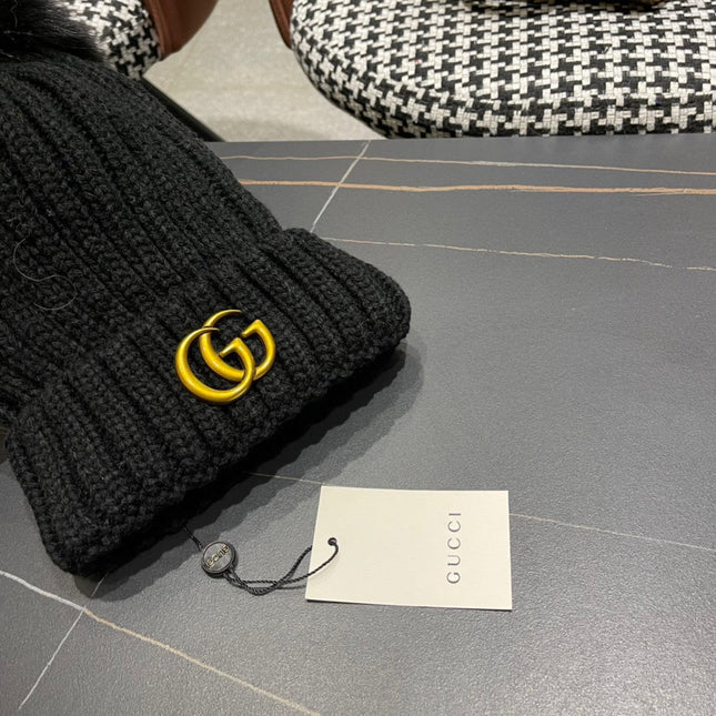 BEANIE HAT IN BLACK WOOL 403394
