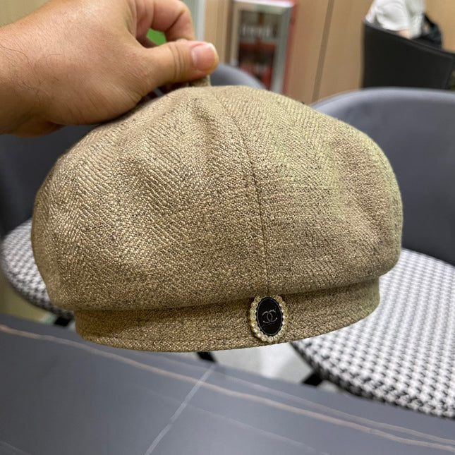 BERET HAT IN PEANUT BROWN FABRIC 420942
