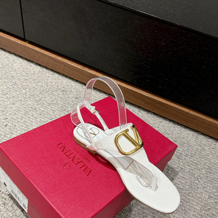 THONG SANDAL IN WHITE CALFSKIN WITH GOLD LOGO