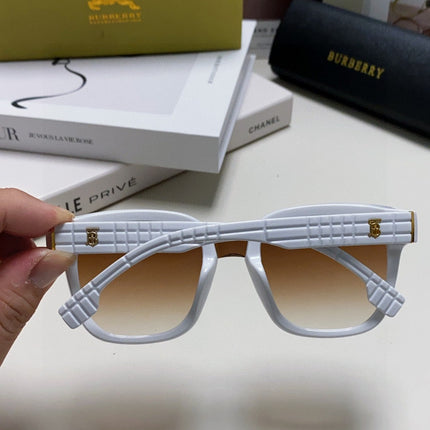 BURBERRY 26S SQUARE FRAME IN ACETATE 511577