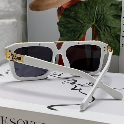 MASCOT PILOT SQUARE SUNGLASS 581377 IN WHTIE ACETATE GOLD METAL