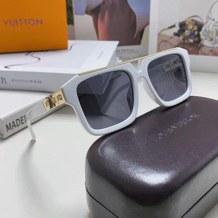 MASCOT PILOT SQUARE SUNGLASS 581377 IN WHTIE ACETATE GOLD METAL