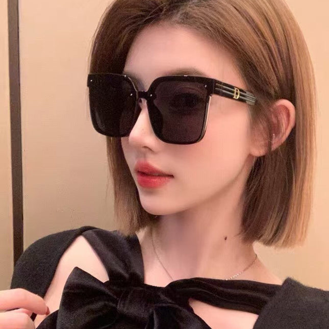 MONTAIGNE SUNGLASS 560862 IN BLACK ACETATE