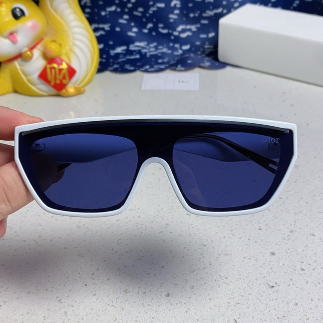 MONTAIGNE SUNGLASS CLUB M7U IN WHITE ACETATE