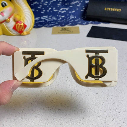 BURBERRY 26S SQUARE FRAME IN ACETATE 430892