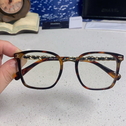 CHANEL 26S SQUARE FRAMES IN ACETATE 399940
