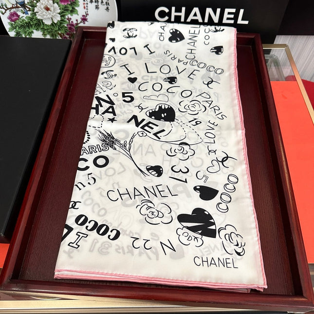 CHANEL 26S SCARF 90 IN SILK 311895
