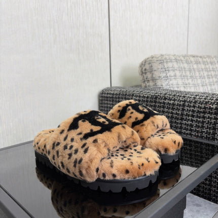 CHANEL 26S PLATFORM SLIDE SANDALS IN CAMEL AND BLACK SHEARLING DALMATIAN PRINT