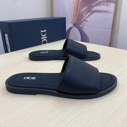 CD SLIDE ALIDAS SLIPPER BLACK GRAINED CALFSKIN