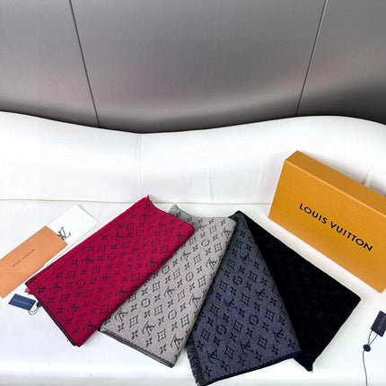 SCARF 180 CM IN BLACK CLASSIC MONOGRAM CASHMERE 396441