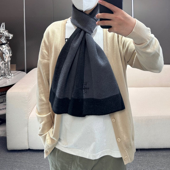 BURBERRY 26S SCARF 180CM IN CASHMERE 305982
