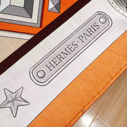HERMES 26S PATTERNED SCARF 140 IN SILK AND CASHMERE 502249