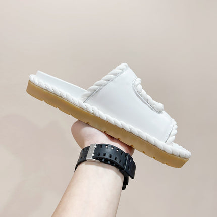 REFINED DAD SANDAL IN WHITE LAMBSKIN MULE