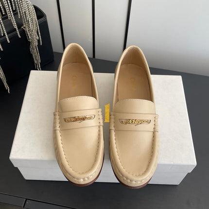 CHLOÉ 26S LOAFERS IN BEIGE CALFSKIN