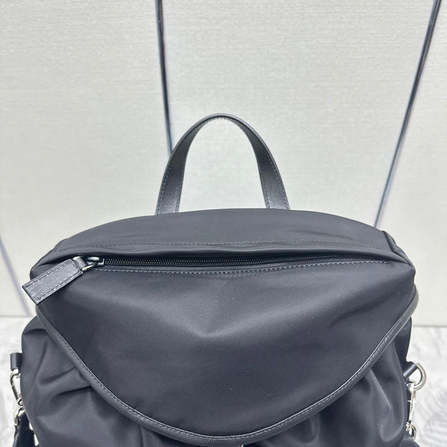 TRIANGLE LOGO BACKPACK 42 IN BLACK RE-NYLON