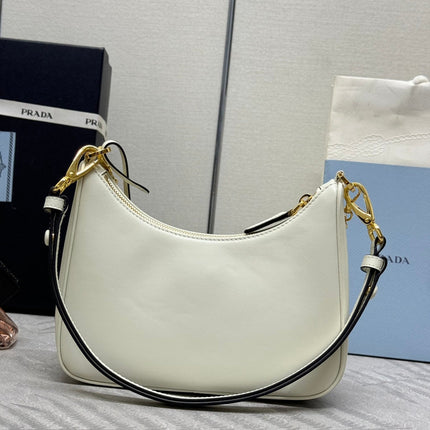 HOBO BAG 23 IN WHITE NAPPA LAMBSKIN GOLD CHAIN
