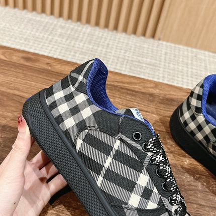 BURBERRY 26S SNEAKERS IN BLACK FABRIC PLAID