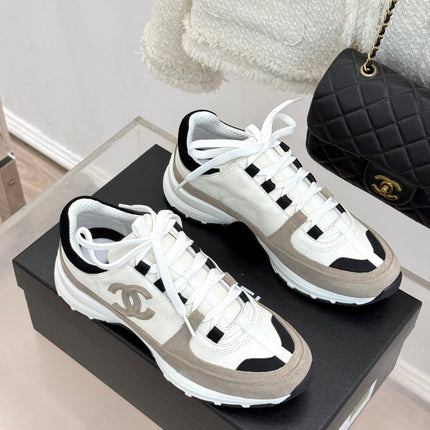 CHANEL 26S COLORBLOCK LOW TOP SNEAKERS IN WHITE BLACK CALFSKIN AND GRAY SUEDE