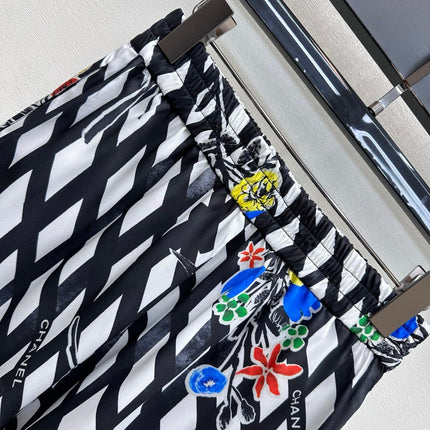 CHANEL 26S PATTERNED SHORTS STYLE 1171
