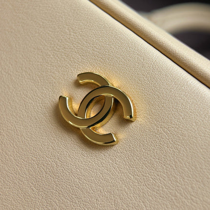 CHANEL 26S CLASSIC BOWLING BAG 21 IN CREAM BEIGE CALFSKIN