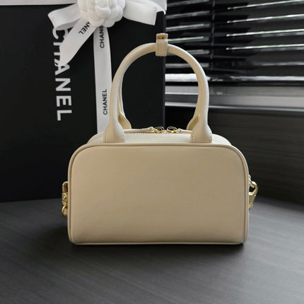 CHANEL 26S CLASSIC BOWLING BAG 21 IN CREAM BEIGE CALFSKIN