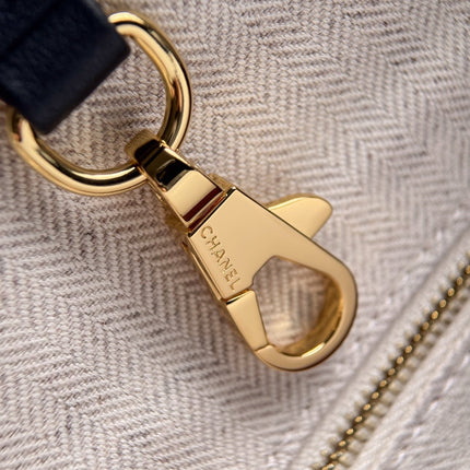 CHANEL 26S SHOPPING TOTE 21 IN BEIGE TWEED