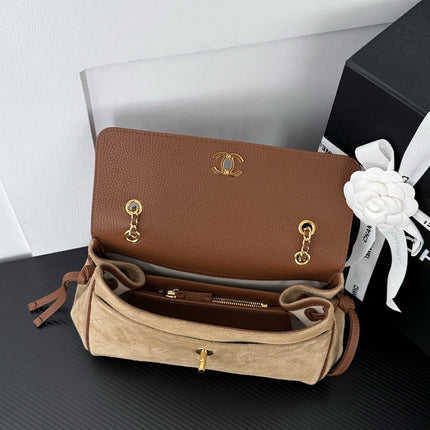 CHANEL 26S SHOULDER BAG 29 IN BROWN CALFSKIN AND BEIGE SUEDE