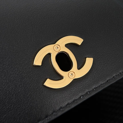 CHANEL 26S SHOULDER BAG 29 IN BLACK CALFSKIN WITH LEOPARD-PRINT TWEED