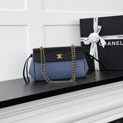 CHANEL 26S SHOULDER BAG 29 IN BLACK CALFSKIN AND BLUE DENIM