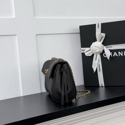 CHANEL 26S SHOULDER BAG 29 IN BLACK GRAINED CALFSKIN