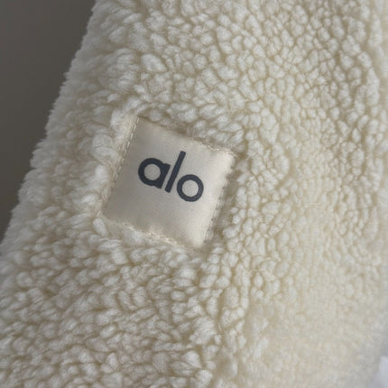 ALO SHERPA JACKET STYLE 16