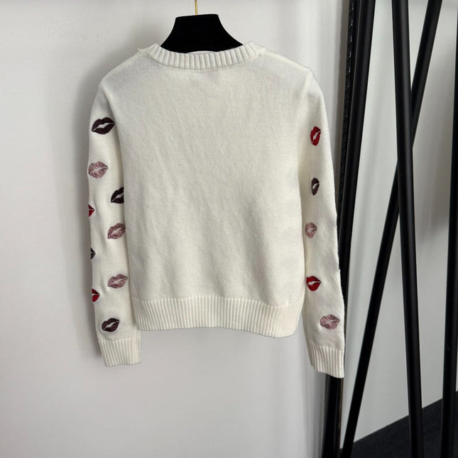 CHANEL 26S LONG-SLEEVE CREW NECK SWEATER 747