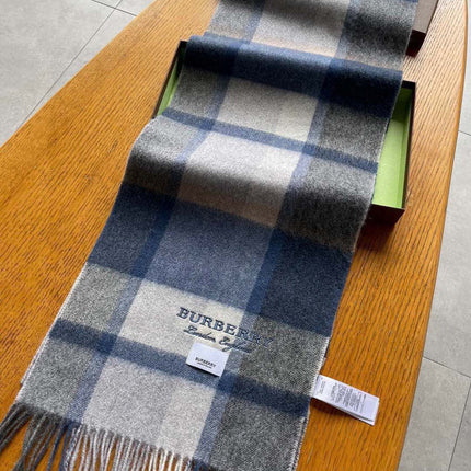 BURBERRY 26S SCARF 180 IN CASHMERE 511077