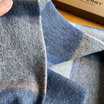BURBERRY 26S SCARF 180 IN CASHMERE 511077