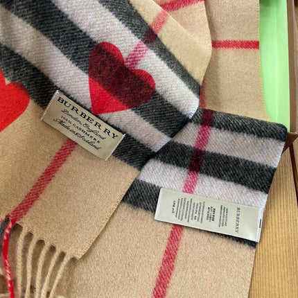 BURBERRY 26S SCARF 180 IN CASHMERE 511079